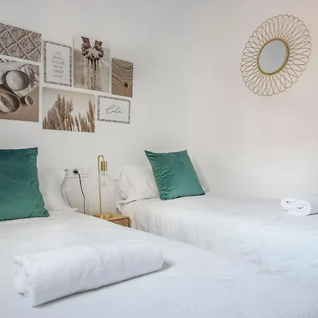 Family Suits Encantos De Apartment Sevilla