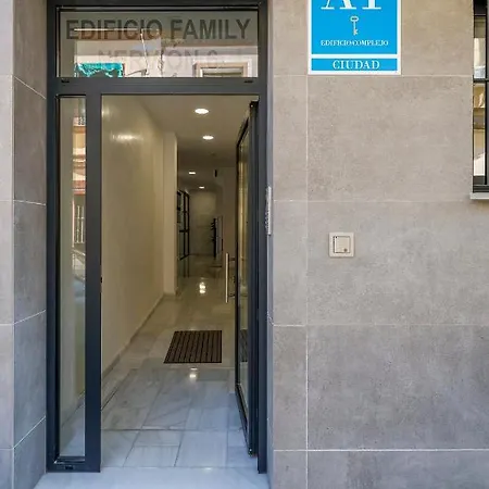 Family Suits Encantos De Sevilla